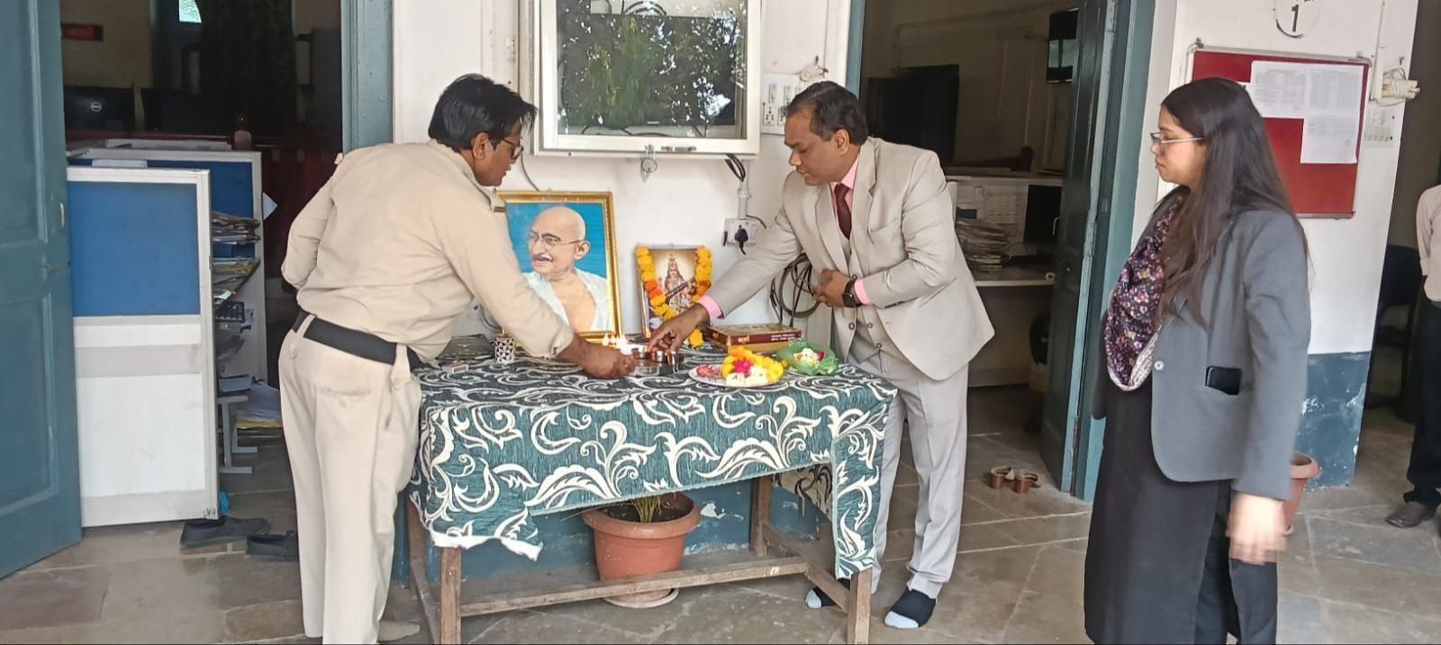 न्यायालय परिसर अंजड़ में हुवा नेशनल लोक अदालत का आयोजन