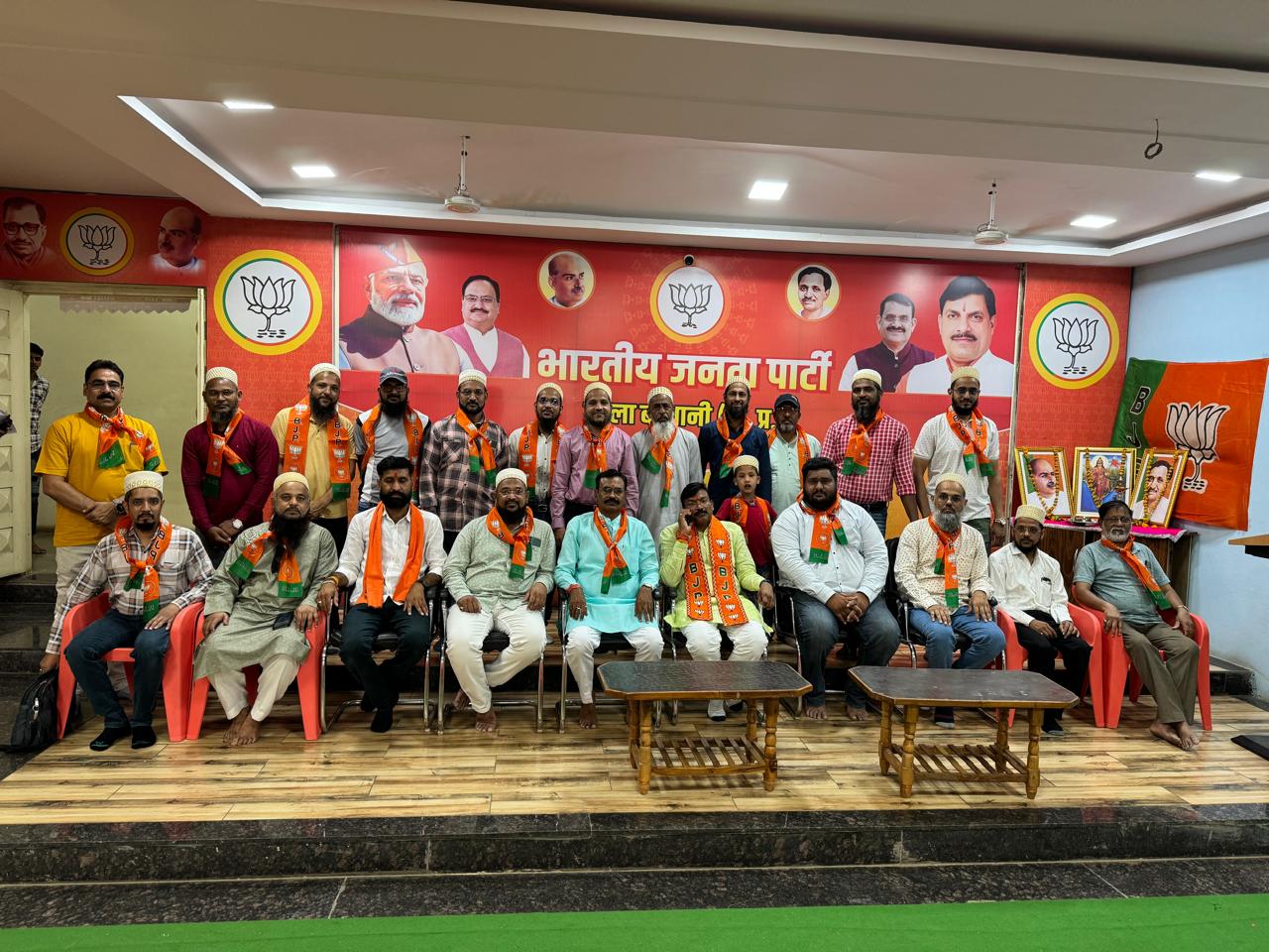 सांसद गजेंद्र सिंह पटेल की उपस्थिती में बोहरा समाज बड़वानी के कई लोगो ने भाजपा की सदस्यता ग्रहण की