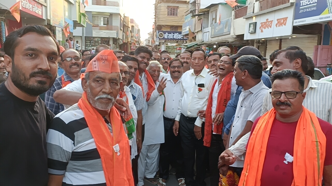 भरतीय जनता पार्टी मण्डल अंजड़ द्वारा शुक्रवार को शाम 5 बजे महाजनसंपर्क अभियान चलाया गया