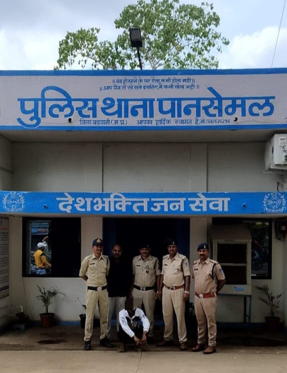थाना पानसेमल पुलिस ने युवती को अपहरण कर ले जाने वाले आरोपी को महाराष्ट्र मालकातर से गिरफ्तार कर जेल भेजा
