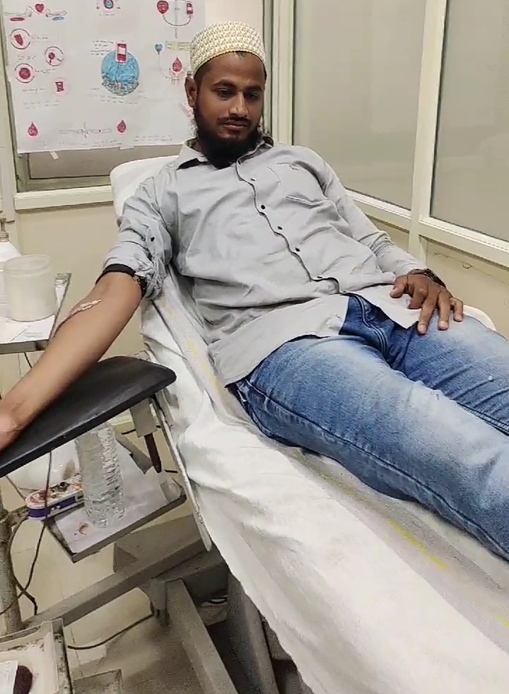 सैफी ब्लड फाउंडेशन बड़वानी  के द्वारा रक्तदान करके कई जिंदगीयो को बचाया गया निरन्तर रक्तदान का संकल्प लेकर कर रहे रक्त दान