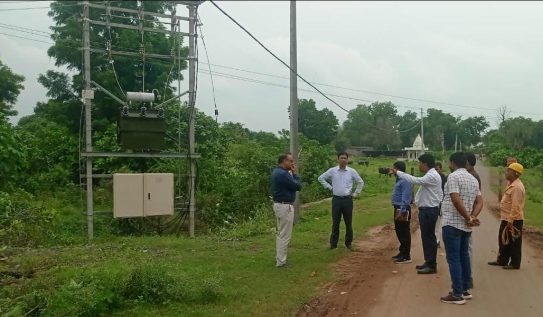 बड़वानी जिले में पांच नए ग्रिडों से बिजली क्षमता 25 मैगावॉट बढ़ेगी  एमडी श्री अमित तोमर ने किया जिले का दौरा दिये निर्देश
