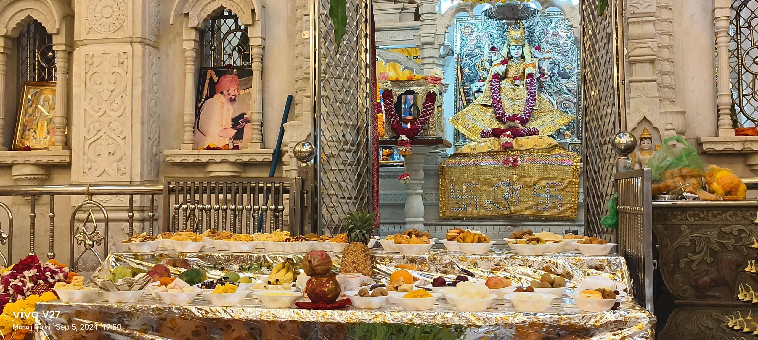 कुक्षी भादवी बीज पर निकली माँ आईजी की भव्य शोभायात्रा,श्री मद्भागवत कथा का हुआ समापन माता को लगाया 56 भोग