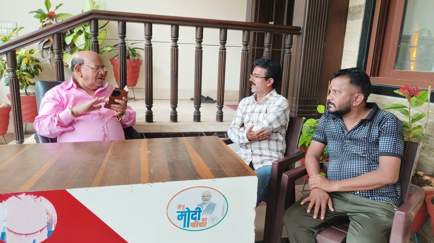 राष्ट्रीय अनुसूचित जनजाति के राष्ट्रीय अध्यक्ष अंतर सिंह आर्य ने जहां सेंधवा इंदौर मनमाड़ रेल मार्ग को लेकर  पीएम मोदी का जताया आभार  वहीं  उन्होंने पीएम मोदी से बड़वानी जिले में हवाई अड्डा बनाने की मांग