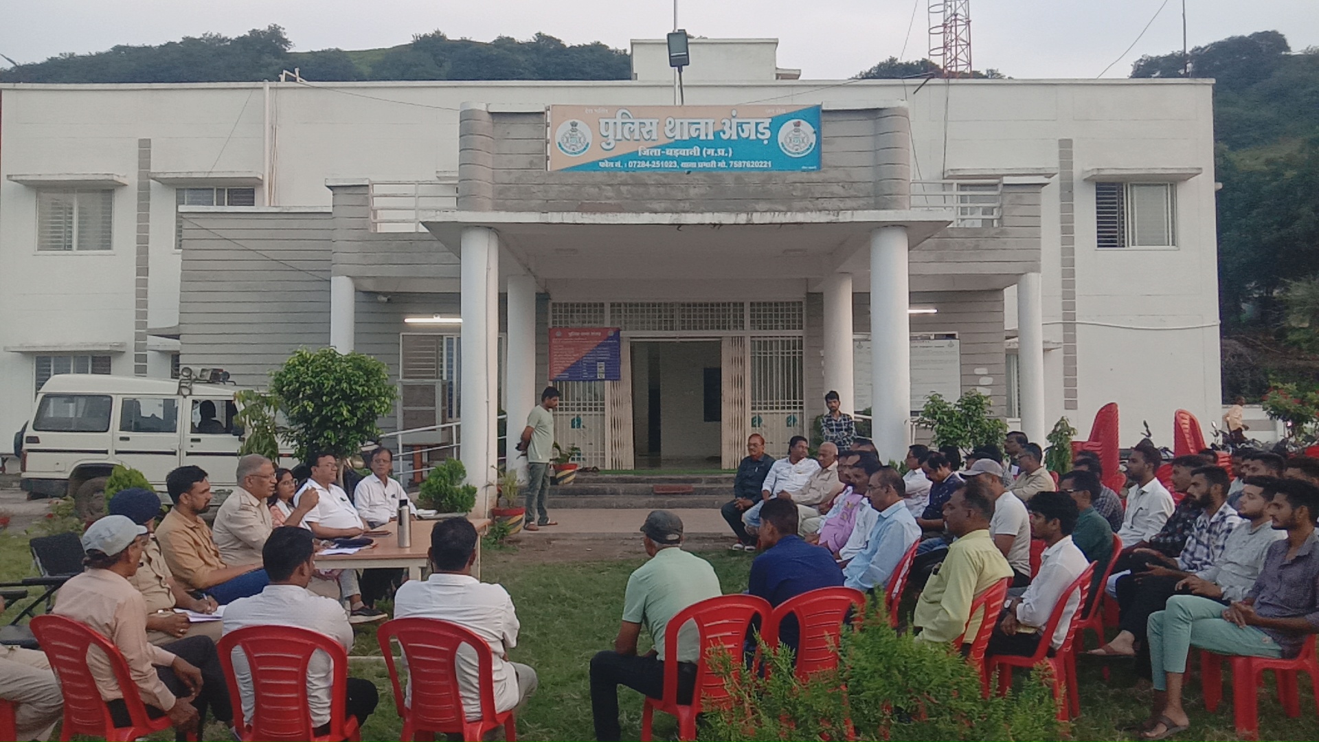 अंजड़ गणेश चतुर्थी, अनंत चतुर्दशी एवं मिलाद उन-नबी पर  शांती समिती की बैठक में आवश्यक कानून एवं सुरक्षा व्यवस्था बनाये रखने के दिये निर्देश