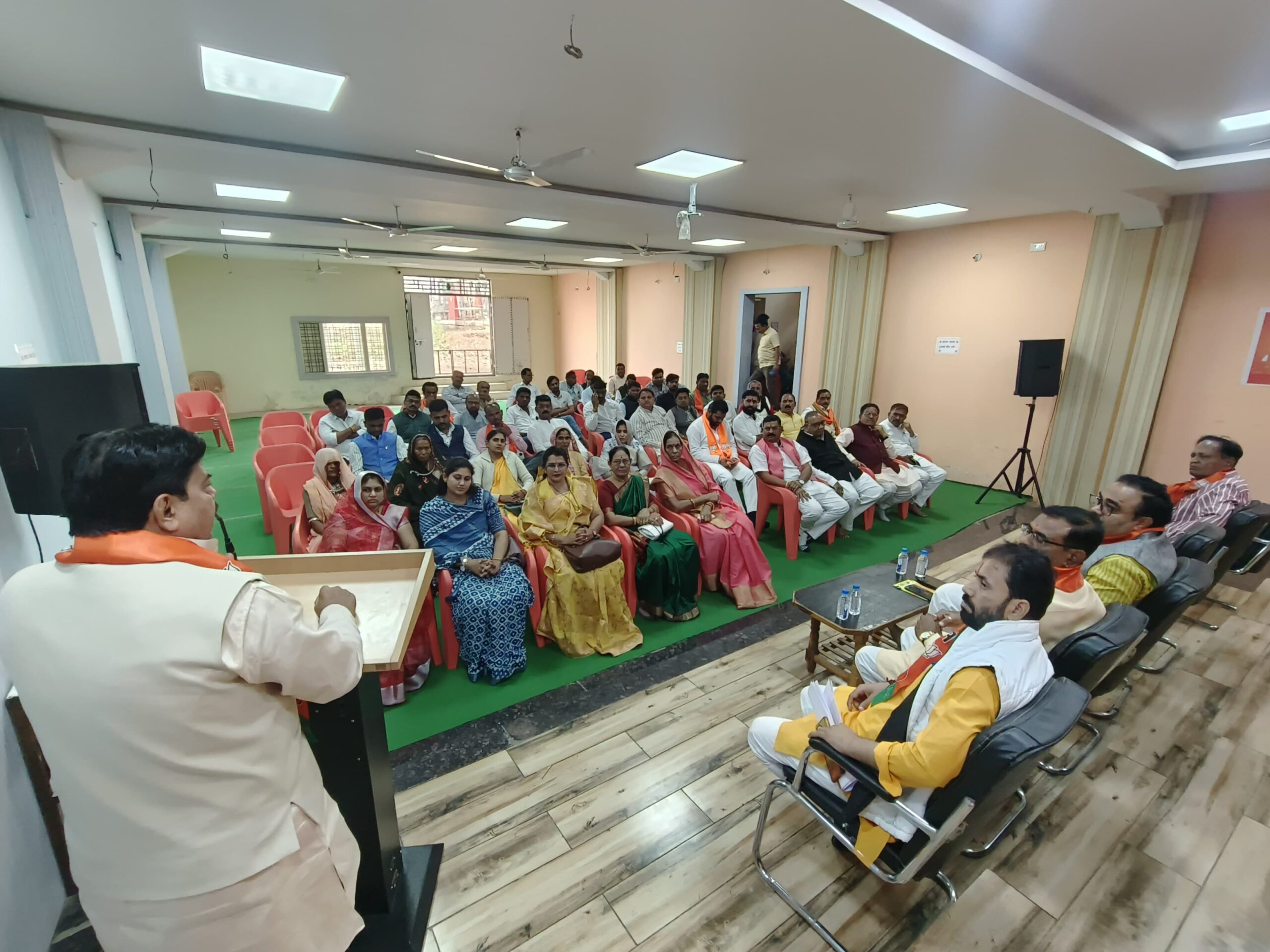 बड़वानी:- भारतीय जनता पार्टी प्रदेश संगठन के निर्देश पर संगठन पर्व 2024 के तहत जिला अध्यक्ष पद हेतु रायशुमारी की गई