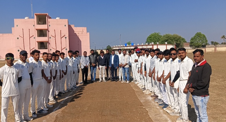 अंजड़ महाविद्यालय ने जिला स्टार क्रिकेट प्रतियोगिता में प्रथम स्थान प्राप्त किया प्राचार्य ने दी बधाई