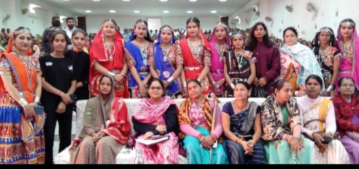 राजस्थान सरकार के एक वर्ष पूर्ण होने पर महिला सम्मेलन, जिले में राजीविका एवं अन्य योजनाओं में सर्वश्रेष्ठ कार्य करने वाली महिलाओ का हुवा  सम्मान