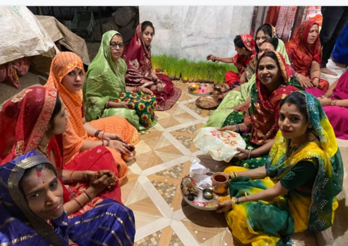 नालछा नगर में गणगौर तीज पर्व हर्षोल्लाह से मनाया गया सुहागिनों ने बाड़ी की पूजा कर माता की आराधना की