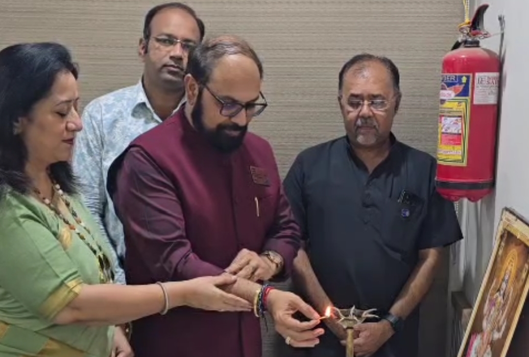 बड़वानी रोटरी मंडलाध्यक्ष रोटेरियन अनीश मलिक की आधिकारिक यात्रा सम्पन्न