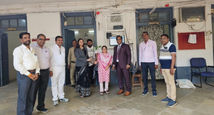 न्यायालय परिसर अंजड़ में हुवा नेशनल लोक अदालत का आयोजन