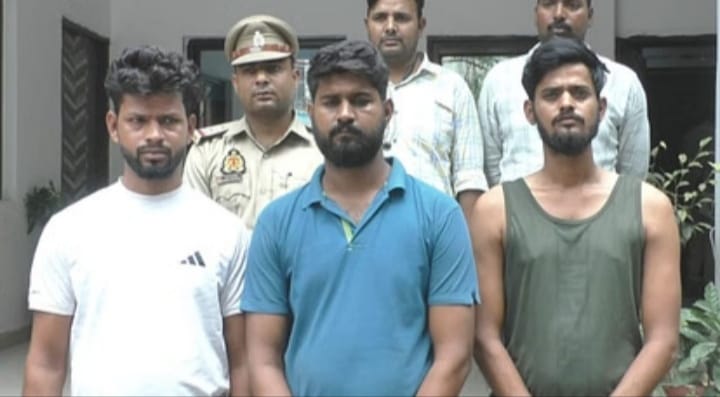 वाराणसी बीएचयू में एमबीबीएस की छात्रा संग छेड़खानी का प्रयास , पुलिस ने मामला दर्ज कर तीन आरोपियों को  किया गिरफ्तार