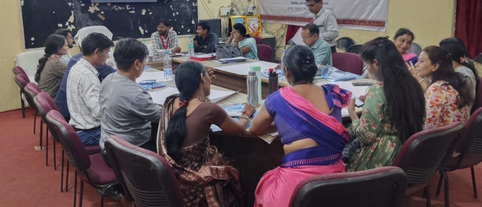 कुक्षी आदि कर्मयोगी अभियान अंतर्गत कुक्षी विकासखंड के 48 गांव हेतु 4 कलस्टर बनाए गए । प्रत्येक क्लस्टर में 05-05 विलेज मास्टर ट्रेनर को दिनांक 4 एवं 5 सितंबर 2025 को ब्लॉक प्रोसेस लैब के माध्यम से प्रशिक्षण दिया जा रहा है |