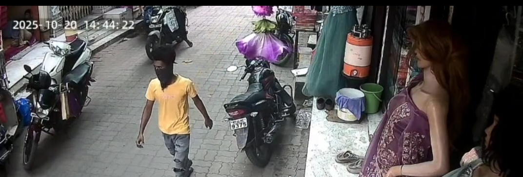 कुक्षी क्षेत्र में लगातार हो रही चैन स्केनिंग की घटनाओ से नगर में भय व्याप्त है |